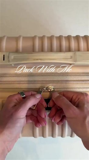 Packing My Luxurious Essentials for a Night Out