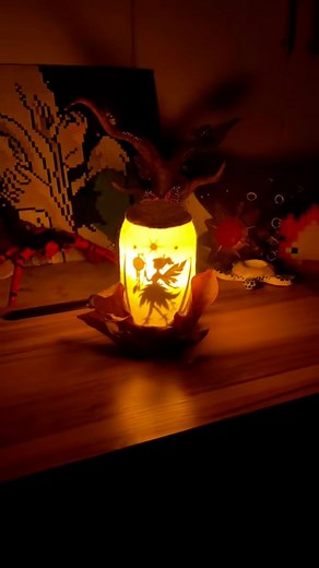 #Tinkerbell #Campanita #Disney #DisneyDIY #FairyLamp #Lámpara #Lamp #DIY #Craft #HechoAMano #Handmade #PapelMache #Papermache #Manualidades #ArteEnPapel #FairyCraft #TinkerbellLamp #TinkerbellArt #DisneyCraft #LuzMágica #MagicLight #CreativeCraft #ManualidadesCreativas #HechoConAmor #MadeWithLove #FantasyArt #Decoracion #FairyDecor #DIYProject | Soyjojo