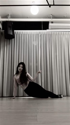 Like a reflex #heels #dance