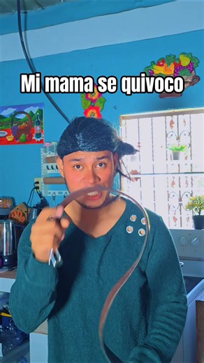 MY MOM MADE A MISTAKE #comedy #viral #humor #shorts @alfredolarin #alfredolarin #xd