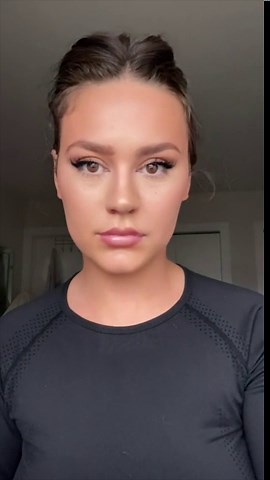 Face Tape Lifting Invisible, Face Lift Tape Wrinkle Patches Smooth Lift Saggy Skin, Chin Lift Tape Hide Double Chin, Instant Face Lift V-shaped Face, Waterproof & Breathable (40 PCS)