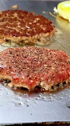 How a Perfect Burger is Made 🍔🔥