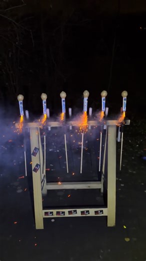 xXPyroFanXx on Instagram: "6x Magnum Shell Rockets 1,5" auf Schlag 🔥💥"