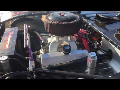 Dirt late model idling