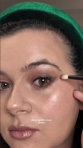 The best eyeshadow colors for hazel eyes