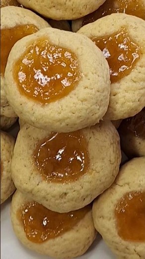 Apricot Thumbprint Cookies – A Classic with a Sweet Twist! 🍑✨