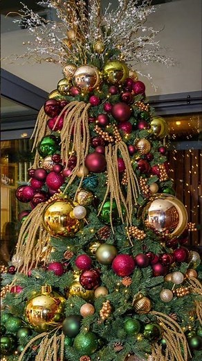 Zouk's Festive Decor