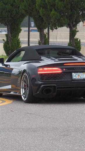 Brendan Sochay on Instagram: "R8 launch control🔥🔥 • • • #audi #r8 #audir8 #v10 #supercar #carshow"