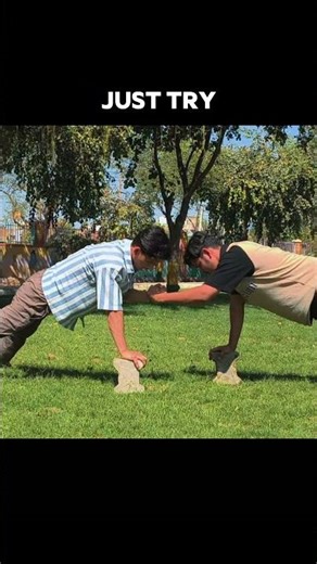 Partner stability push-up challenge 👍💪