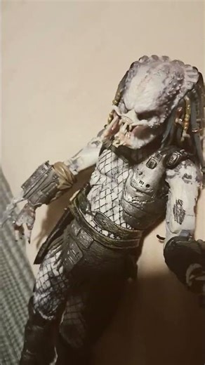 xenomorph kiss the predator remade!