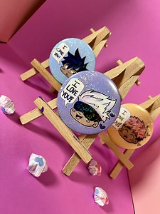 Jujutsu Kaisen Anime Buttons: Holographic Heart - Satoru Gojo, Yuji Itadori - Etsy