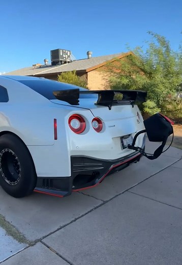 Build Your Dream Nissan GTR: Tips and Tricks