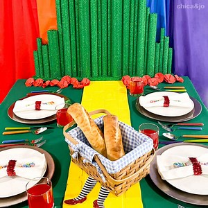 Wizard of Oz Party Decor Ideas | Chica and Jo