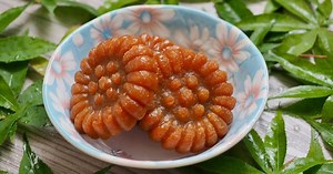 25 Korean Desserts: Popular Traditional & Modern Korean Treats