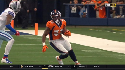 Javonte Williams shows off his speed on 17-yard burst to sideline