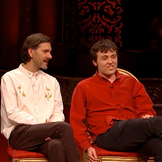 Sam Campbell is taking his new show 'Kid Giblet' across the UK & Ireland. "I definitely don't know what's going on. I'm not even sure I know what's happening anymore. BUT I cannot wait to come to your town and respect your traditions. I have been on tv over 5 times. May I divulge a secret? I have purchased a large metal ring. I will use it to keep all of the keys to the city that are given to me by the mayors I impress with my showmanship. Live comedy is straight up amazing because people gather