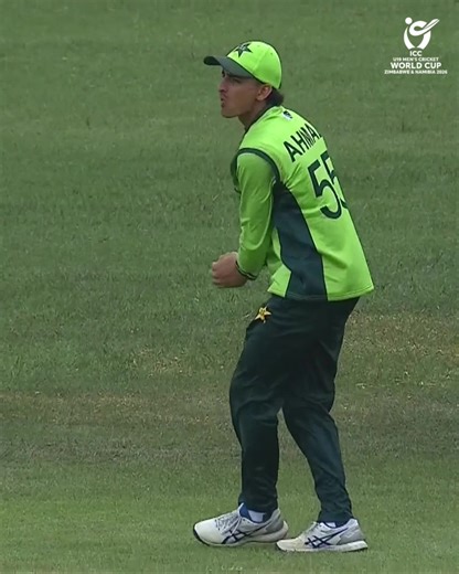 Ahmed Hussain takes flight to dismiss Thomas Rew ✈️ Follow #PAKvENG action LIVE, #U19WorldCup broadcast details 👉 https://www.icc-cricket.com/tournaments/u19-cricket-worldcup-2026/news/broadcast-details-for-icc-u19-men-s-cricket-world-cup | ICC - International Cricket Council