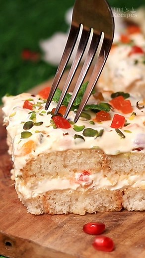 100K views · 220 reactions | Maine Aaj banaya hai Mix fruit custard cake Jo Bani hai zabardast...... Please find link in my bio... #reels #custardcake #mixfruitcake #custard #reelitfeelit❤️❤️ #foodreels #reelsindia | Mint's Recipes | Facebook