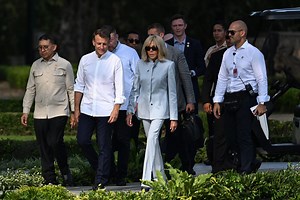 Emmanuel Macron giflé par Brigitte : un expert dévoile ce que la première dame aurait dit au Président et c’est choquant