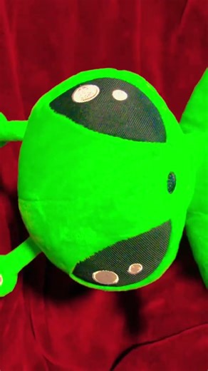 I got an ikea alien for Christmas #ikea #ikeaalien #therian