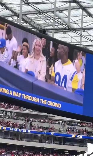 Terry Crews Singing 'A Thousand Miles' - Vanessa Carlton Cover