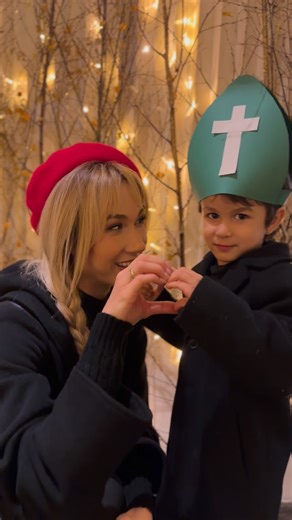 Ida Nowakowska Herndon on Instagram: "Mikołajki w kościele Świętego Mikołaja w Paryżu, Saint-Nicolas-des-Champs de Paris. Saint Nicolas Day in Paris in Saint-Nicolas-fed-Champs Church, Saint Nicolas Church. 🇵🇱Mikołajki to święto św. Mikołaja, biskupa z Miry, który słynął z dobroci i pomocy potrzebującym. Obchodzimy je 6 grudnia, bo tego dnia według tradycji zmarł św. Mikołaj, biskup z Miry. To właśnie w jego wspomnienie przypada święto Mikołajek, kiedy celebruje się dobroć, pomoc potrzebującym