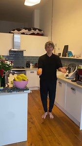 12K views · 164 reactions | 魯‍♂️ For a bit of Friday fun, we thought we'd ask Sean Gandini, the Juggling Choreographer for #ENOAkhnaten, to teach us a few tricks   So grab whatever you have lying around your kitchen and try your hand at these quick juggling challenges  #ENOJuggling | English National Opera | Facebook