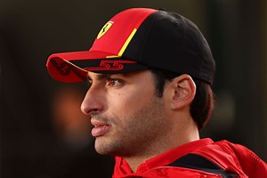 Ferrari has 'other problems' than Carlos Sainz, claims Red Bull taskmaster