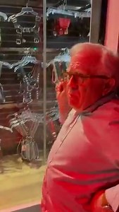 1.2M views · 84K reactions | Support small business  | Leslie Jordan | Facebook