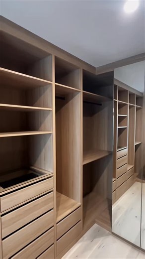 A walk in robe is more than storage. It’s the calm you feel when everything has a place, the joy of opening your day in a space designed around the way you live. Shelves for your favourites, hanging for your must haves, zones that make getting ready feel effortless. This is where smart design meets everyday luxury… crafted just for you by Robes Collective. If you’re dreaming of a space like this, we’d love to help you bring it to life. #RobesCollective #WalkInRobe #WalkInWardrobe #CustomWardrobe