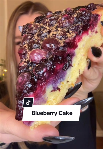 Delicious Selfmade Blueberry Cake Recipe