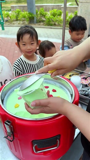 A talented chef! Skewer cake | Gold coin cake