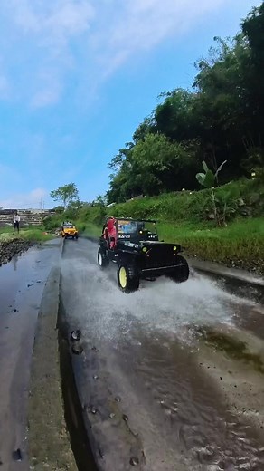 Edidis dr smpn 2 kertajati 🙏🙏🙏 #smp2kertajati #lavatourmerapijogja #rekomendasijeepmerapi #merapilavatourjogja #jeepmerapi #lavatourmerapi #jeepwisatamerapi #stadytouryogyakarta