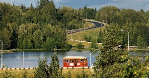 Anchorage Trolley Tours | See Anchorage's Highlights From A Trolley