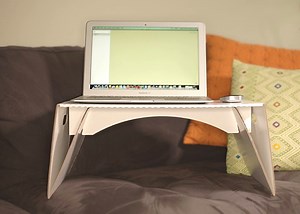 Lapdeck Recyclable Laptop Desk Unveiled For $10 (video)