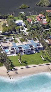 136K views · 1K reactions | Waterfront mansion in the Hamptons #us #fyp #unit #inn #mansion #hampton | Real Estate of Stars | Facebook