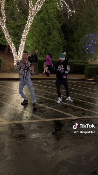 Park Heights Strut Dance with Bunkeyjr3 & Bishopoldes