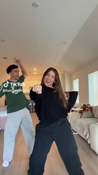 showing my husband that i still got it 💃🏻😏 @Jayco | jayco