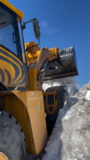 Smart snow management makes all the difference. ❄️