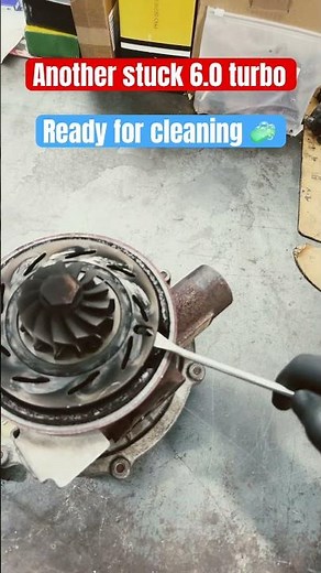 Another stuck 6.0 Powerstroke turbo #vgtturbo
