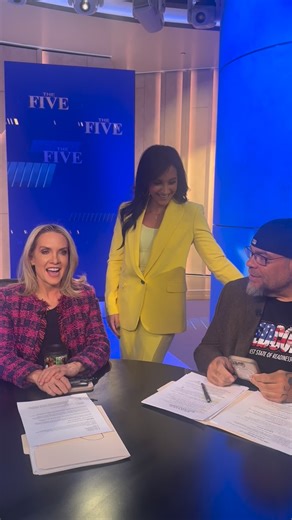 Lighting check! 💡 | The Five