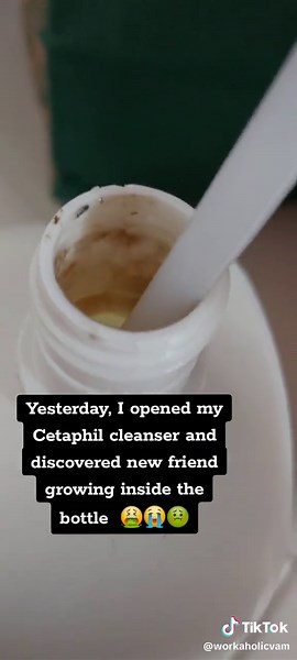 🤢🤮😭 This will be my last time using Cetaphil's products #mould #cetaphil #disgusting #viralvideo #singapore