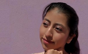 Esta chica está cautivando a internet con sus graciosos gestos