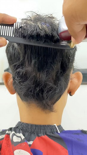 1.5M views · 5.4K reactions | simple overcomb #easytrickie #easytechnique #easyhaircut #haircuttutorial #overcomb #scissors #blend #simpleovercomb #everyone #fyp #asmr | Ahmad Miranto | Facebook