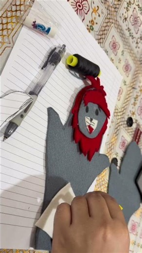 Making lion Puppet