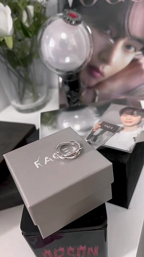 Exploring Jimin Face Ring | BTS Merch Unboxing