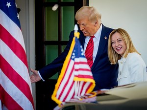 Trump hints at EU trade deal during talks with Italian PM Meloni