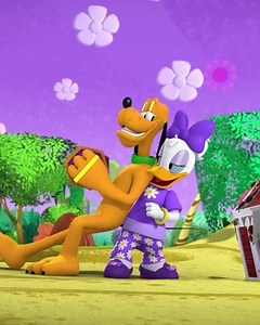 PLutO’S TalKInG! . . . 🎥: Mickey Mouse Funhouse | Disney Jr.