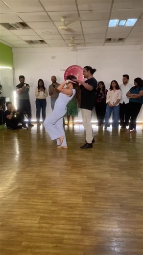Bachata Dance Class for Beginners | Instructor Brijesh #bachata #bailandobachata #love #couple #nydc