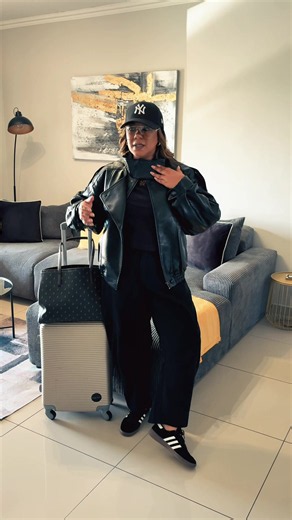 OOTD: Styling a Statement Black Jacket for Everyday Wear